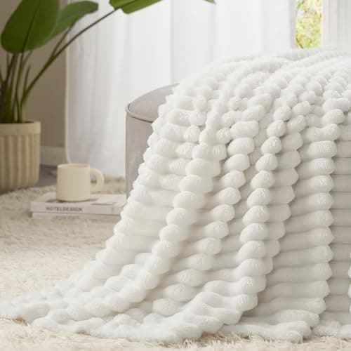 WAVVE Kuscheldecke Flauschig für Zimmer Deko, Sofadecke weicher Fleecedeckenausschnitt, Wohnraum Accessoire 130x150cm Gr