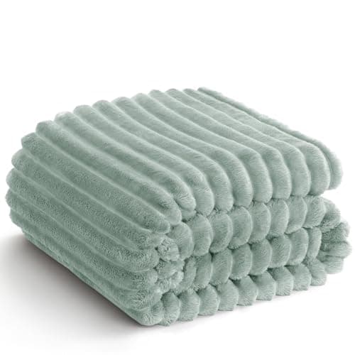 WAVVE Kuscheldecke Flauschig für Zimmer Deko, Sofadecke weicher Fleecedeckenausschnitt, Wohnraum Accessoire 130x150cm Gr