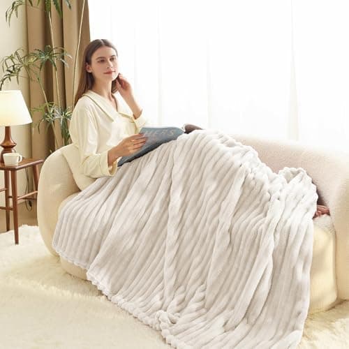 WAVVE Kuscheldecke Flauschig für Zimmer Deko, Sofadecke weicher Fleecedeckenausschnitt, Wohnraum Accessoire 130x150cm Gr