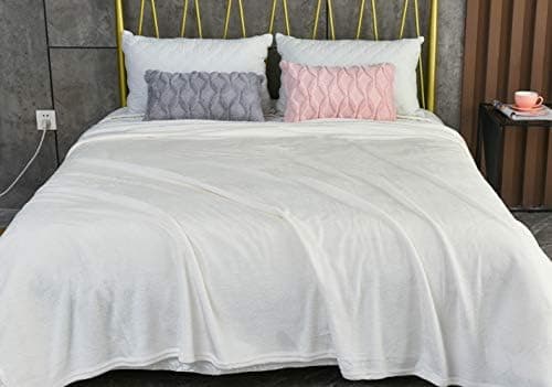 FARFALLAROSSA Oeko-TEX Flauschig Kuscheldecke 130x160 cm - Super Weiche Fleecedecke als Sofaüberwurf - Wohndecke Gelb OE