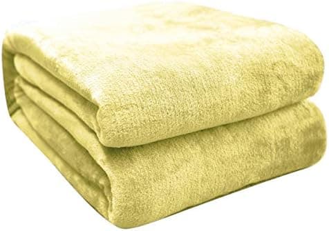 FARFALLAROSSA Oeko-TEX Flauschig Kuscheldecke 130x160 cm - Super Weiche Fleecedecke als Sofaüberwurf - Wohndecke Gelb OE