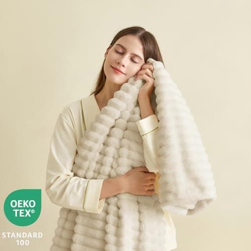 WAVVE Kuscheldecke Flauschig für Zimmer Deko, Sofadecke weicher Fleecedeckenausschnitt, Wohnraum Accessoire 130x150cm Gr