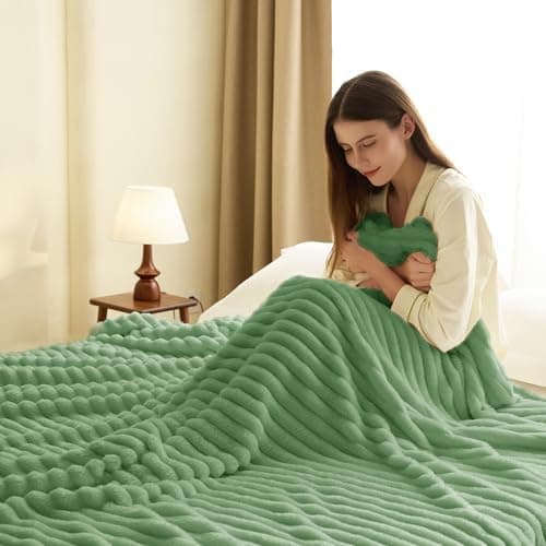 WAVVE Kuscheldecke Flauschig für Zimmer Deko, Sofadecke weicher Fleecedeckenausschnitt, Wohnraum Accessoire 130x150cm Gr