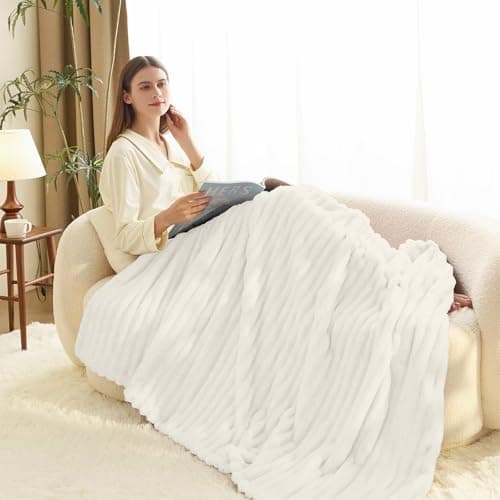 WAVVE Kuscheldecke Flauschig für Zimmer Deko, Sofadecke weicher Fleecedeckenausschnitt, Wohnraum Accessoire 130x150cm Gr