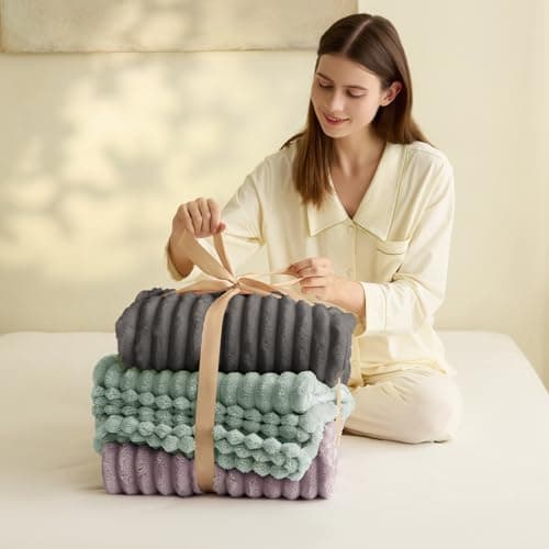 WAVVE Kuscheldecke Flauschig für Zimmer Deko, Sofadecke weicher Fleecedeckenausschnitt, Wohnraum Accessoire 130x150cm Gr