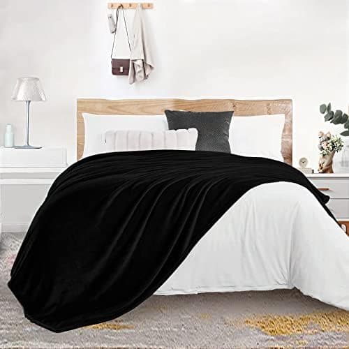 FARFALLAROSSA Oeko-TEX Flauschig Kuscheldecke 130x160 cm - Super Weiche Fleecedecke als Sofaüberwurf - Wohndecke Gelb OE