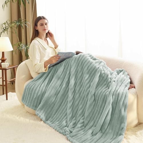 WAVVE Kuscheldecke Flauschig für Zimmer Deko, Sofadecke weicher Fleecedeckenausschnitt, Wohnraum Accessoire 130x150cm Gr