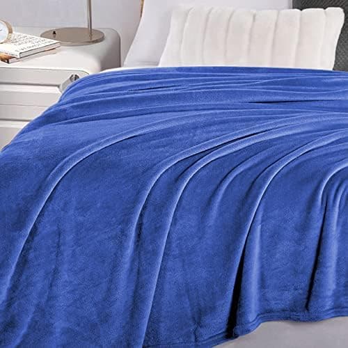 FARFALLAROSSA Oeko-TEX Flauschig Kuscheldecke 130x160 cm - Super Weiche Fleecedecke als Sofaüberwurf - Wohndecke Gelb OE