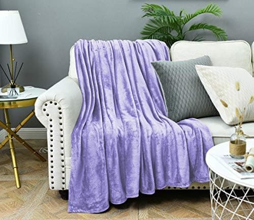 FARFALLAROSSA Oeko-TEX Flauschig Kuscheldecke 130x160 cm - Super Weiche Fleecedecke als Sofaüberwurf - Wohndecke Gelb OE