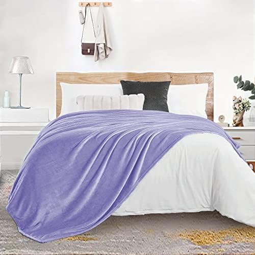 FARFALLAROSSA Oeko-TEX Flauschig Kuscheldecke 130x160 cm - Super Weiche Fleecedecke als Sofaüberwurf - Wohndecke Gelb OE