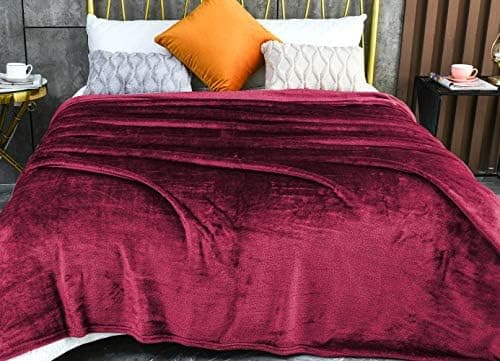 FARFALLAROSSA Oeko-TEX Flauschig Kuscheldecke 130x160 cm - Super Weiche Fleecedecke als Sofaüberwurf - Wohndecke Gelb OE