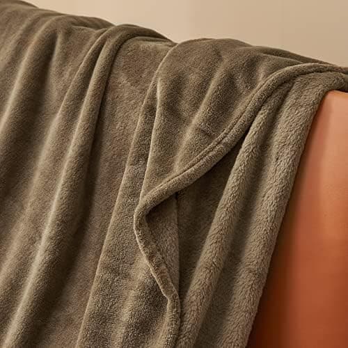 Aisbo Flauschig Warme Decke Rot für Winter - Kuschliges Wohnzimmer Blanket 130x150 cm OEKO-TEX