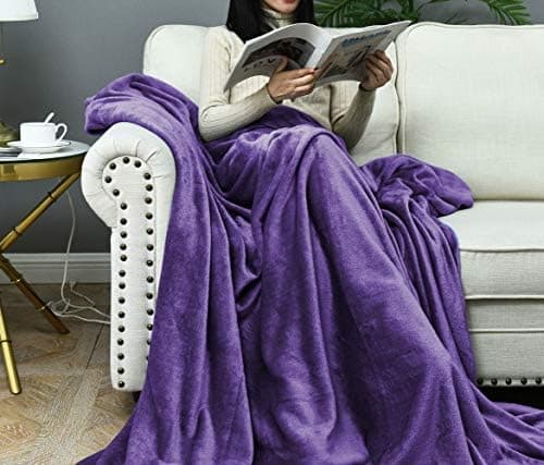 FARFALLAROSSA Oeko-TEX Flauschig Kuscheldecke 130x160 cm - Super Weiche Fleecedecke als Sofaüberwurf - Wohndecke Gelb OE