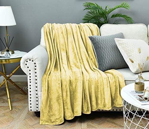 FARFALLAROSSA Oeko-TEX Flauschig Kuscheldecke 130x160 cm - Super Weiche Fleecedecke als Sofaüberwurf - Wohndecke Gelb OE