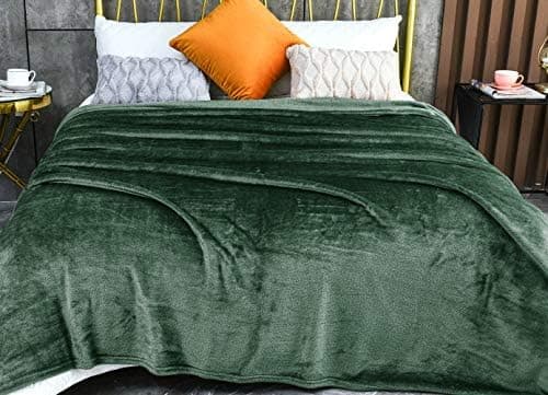 FARFALLAROSSA Oeko-TEX Flauschig Kuscheldecke 130x160 cm - Super Weiche Fleecedecke als Sofaüberwurf - Wohndecke Gelb OE