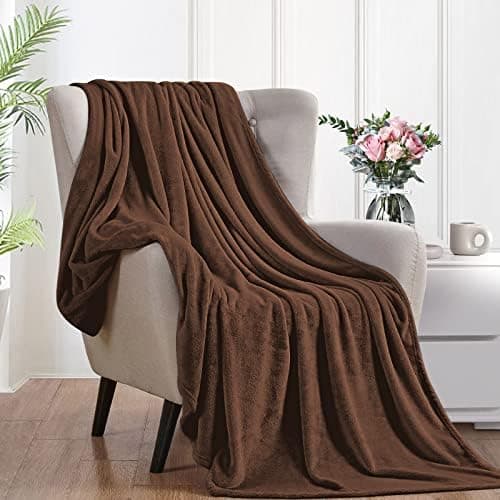 FARFALLAROSSA Oeko-TEX Flauschig Kuscheldecke 130x160 cm - Super Weiche Fleecedecke als Sofaüberwurf - Wohndecke Gelb OE